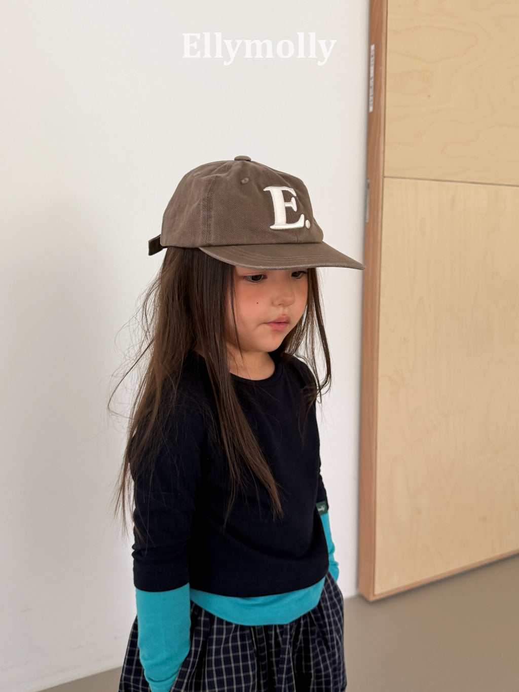 Elly Molly Rolling Color Block Tee