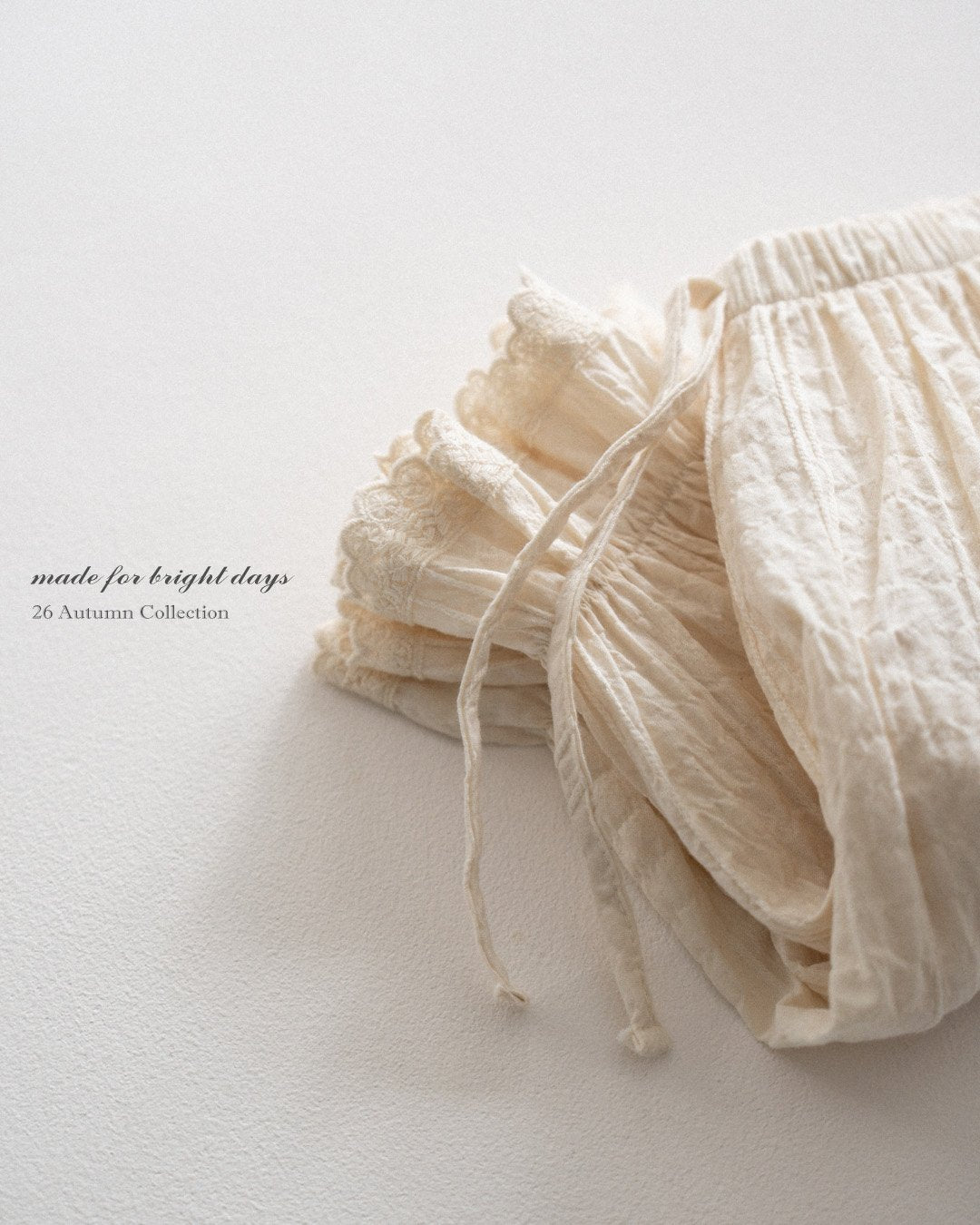 anggo Crepe Pants