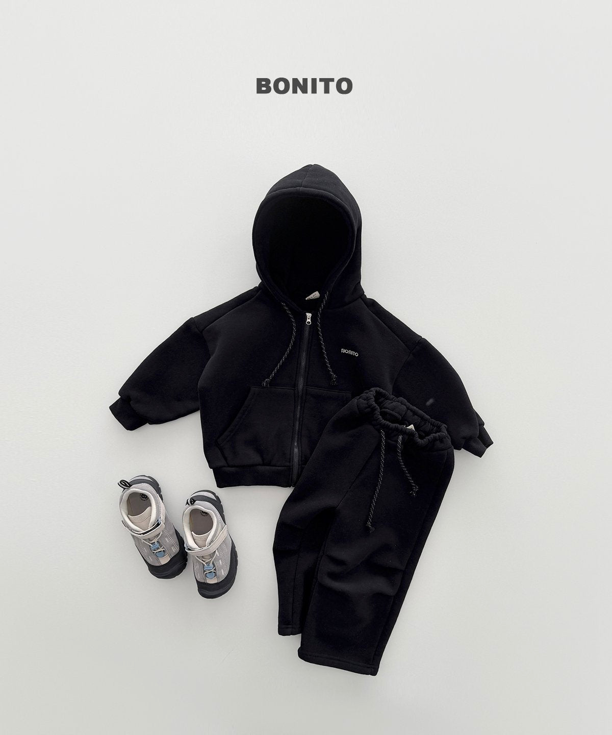 bonito ピンタック ストレートパンツ