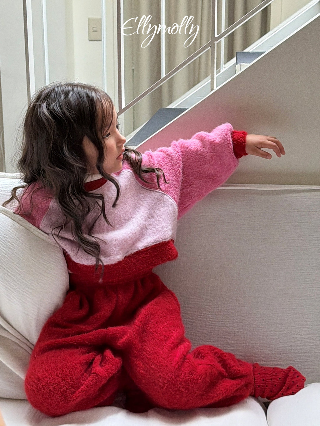 Elly Molly Sweet Muffin Raglan Sweatshirt