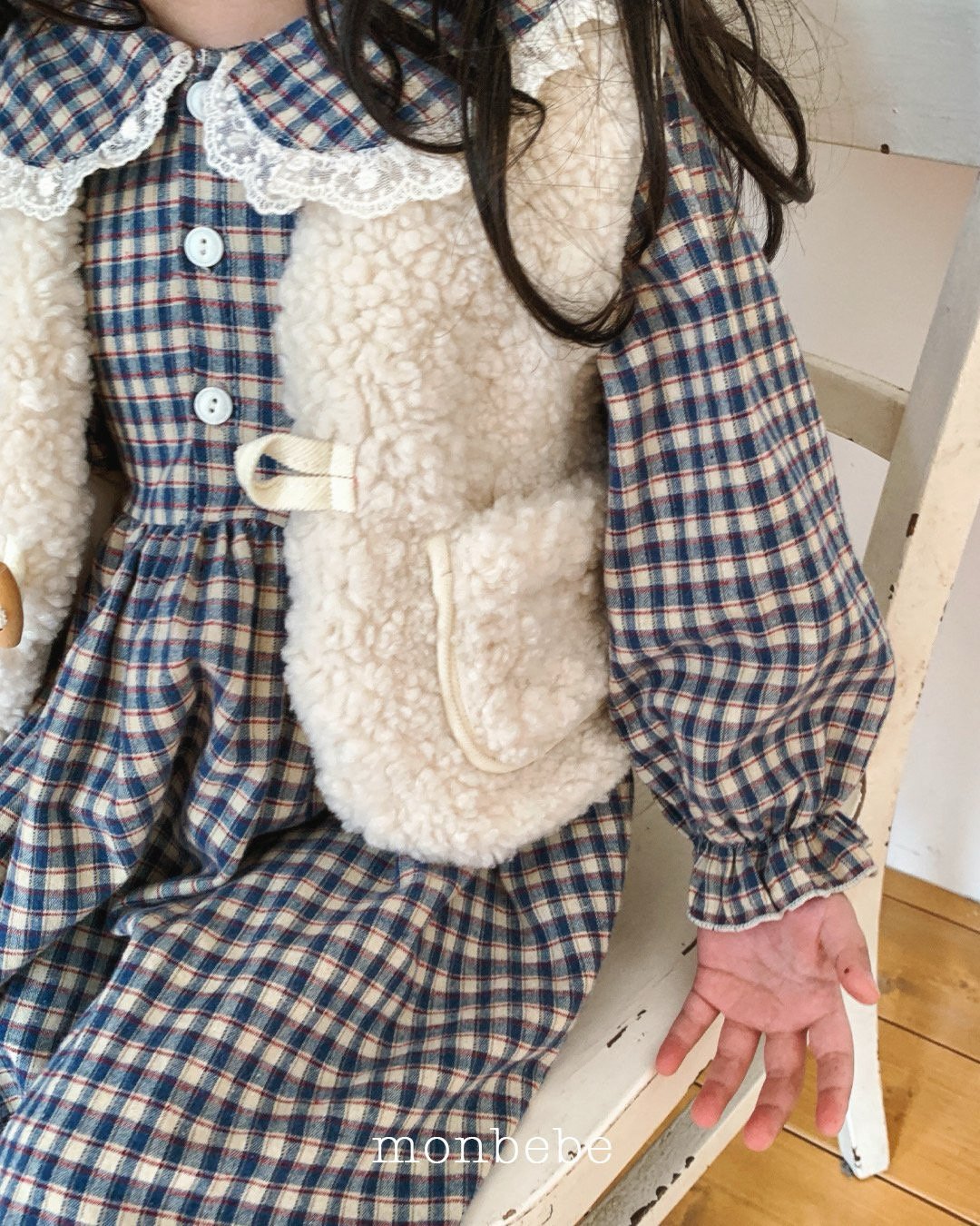 monbebe Shearling Vest