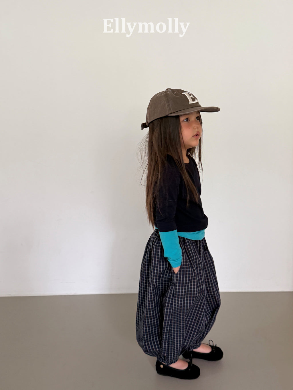 Elly Molly Rolling Color Block Tee