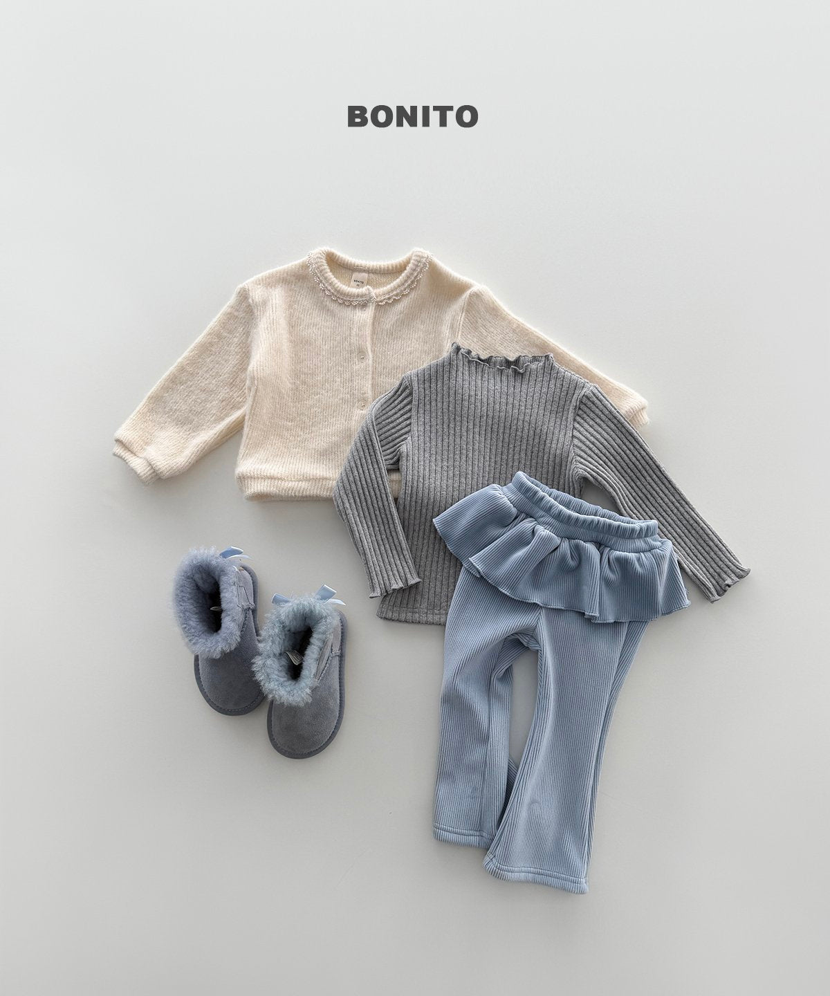 bonito ベロア フリルブーツカットパンツ