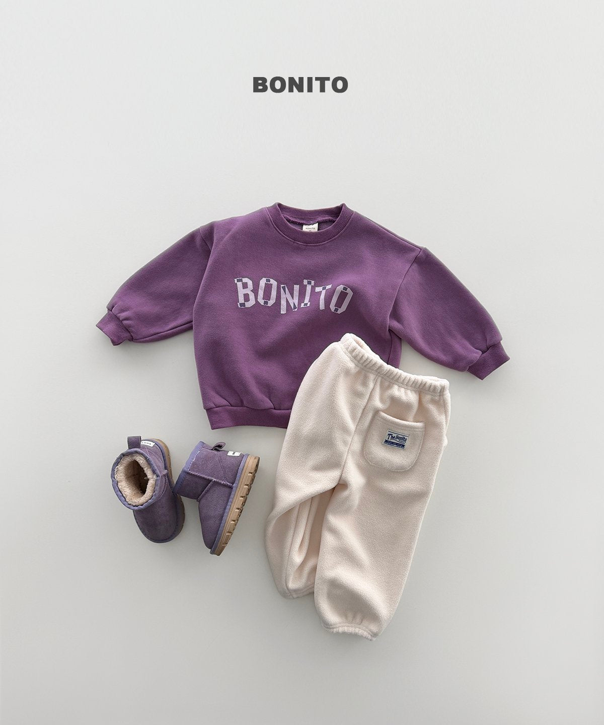 bonito ラフ ロゴスウェット