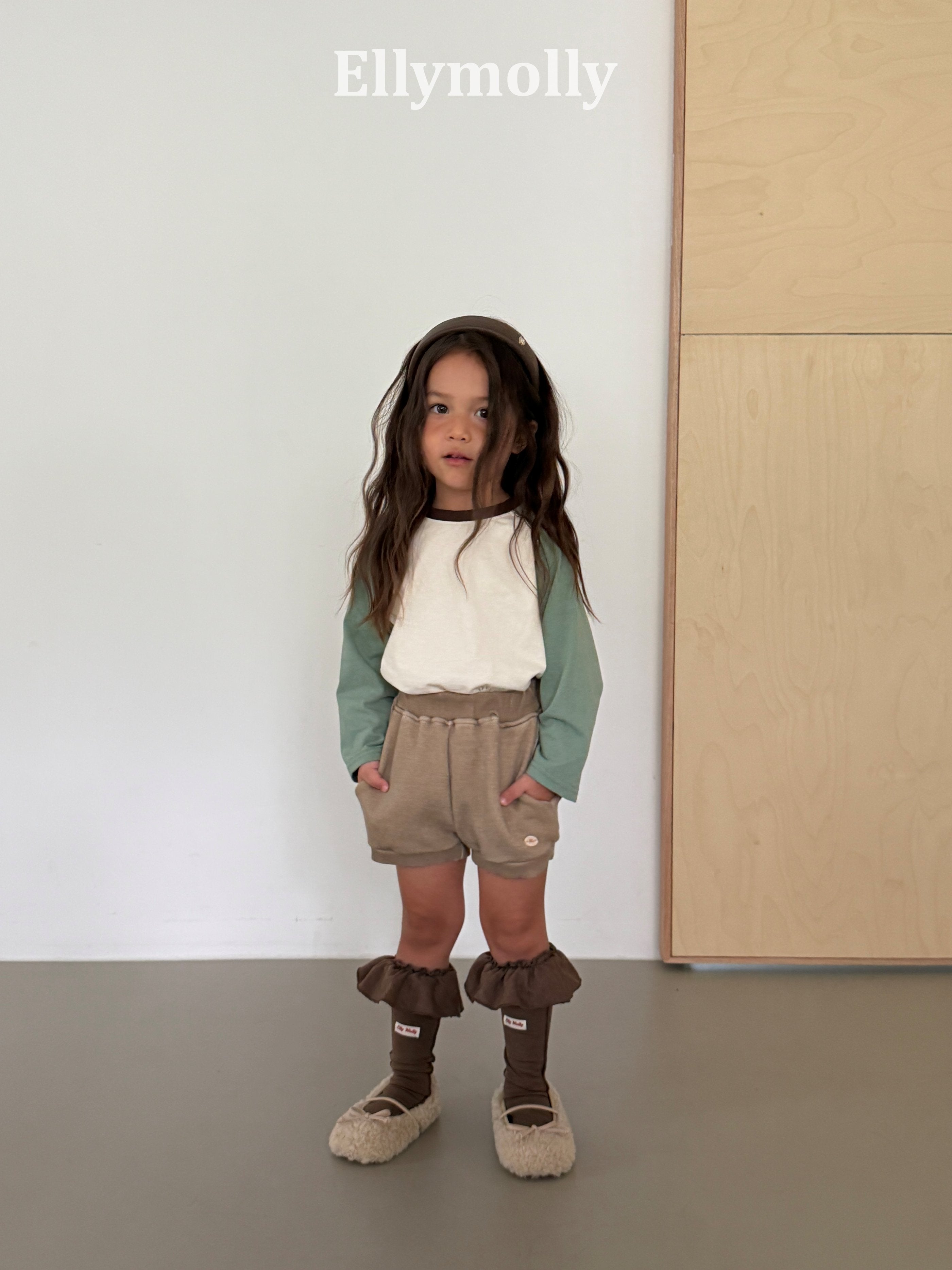 Elly Molly Arch Pigment Shorts
