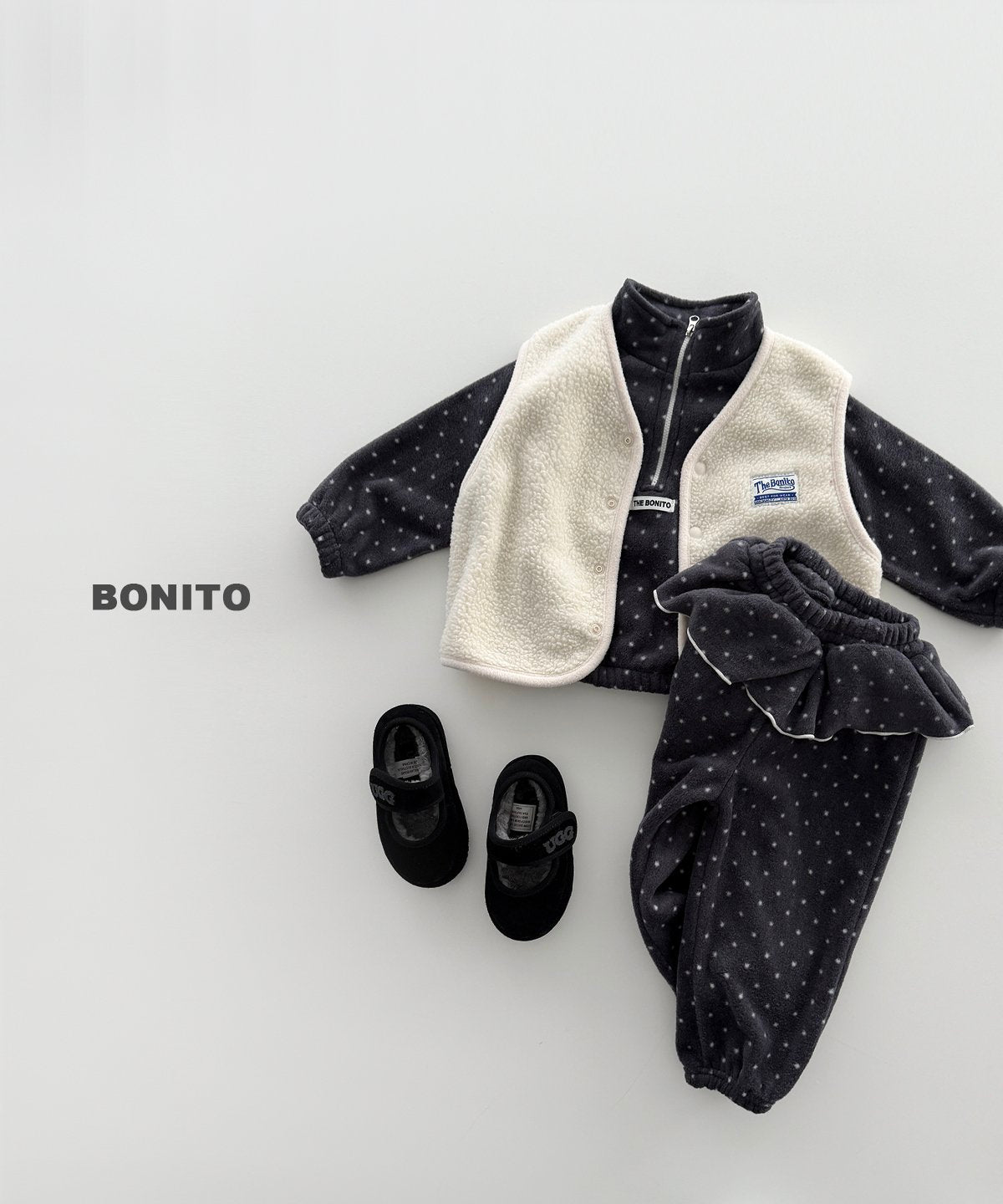 bonito ドットフリル ハーフジップセット