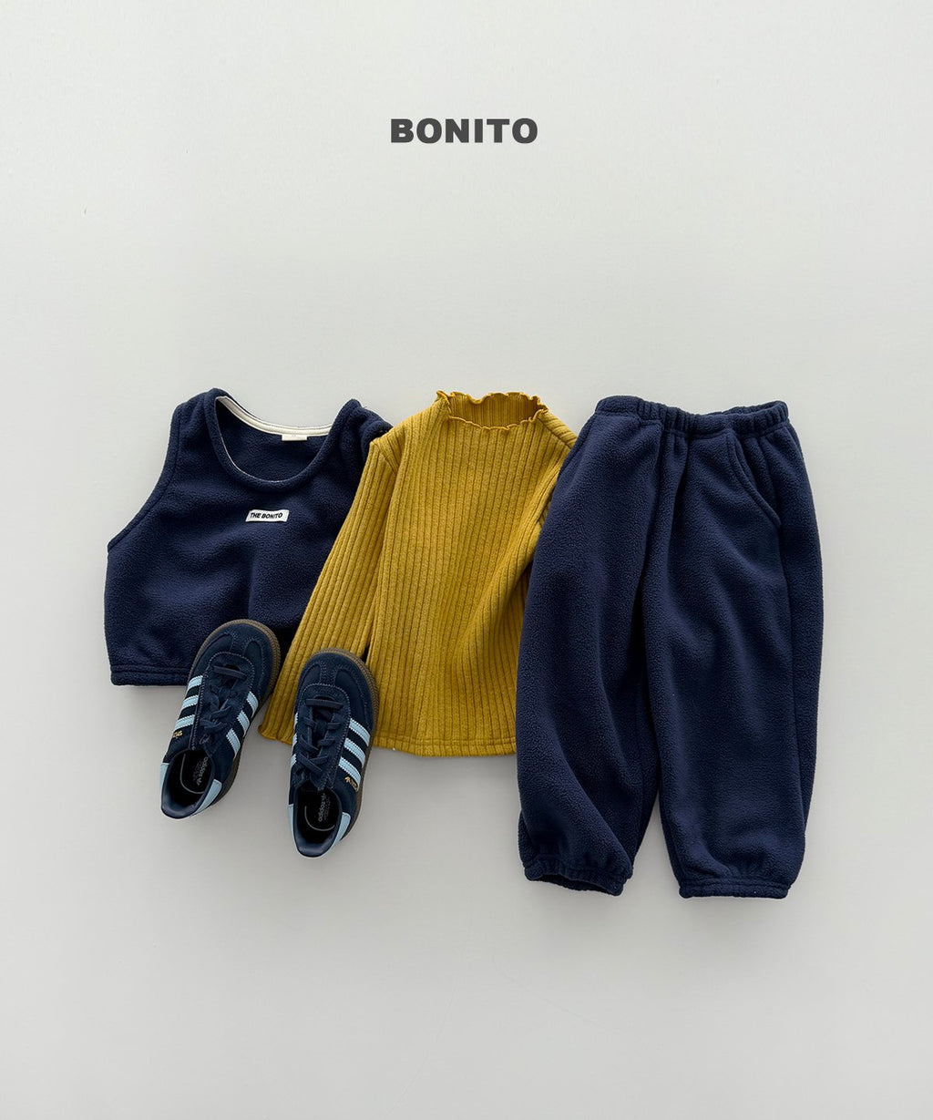 bonito ビスケット ベスト上下セット