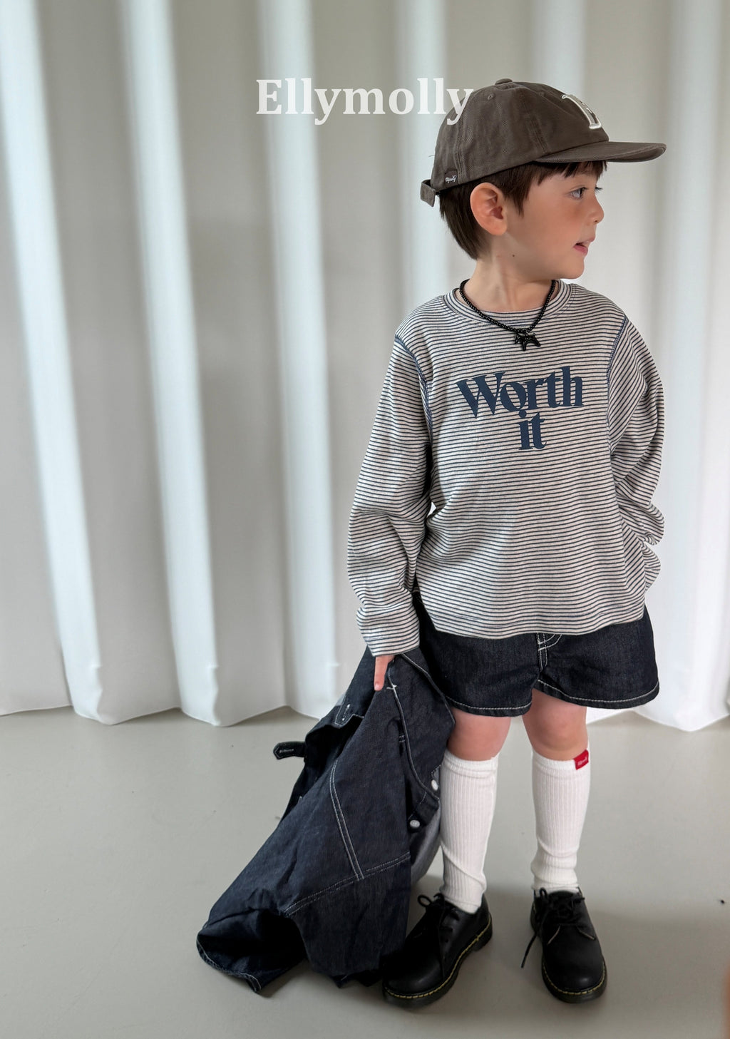 Elly Molly Worth It Chain Tee