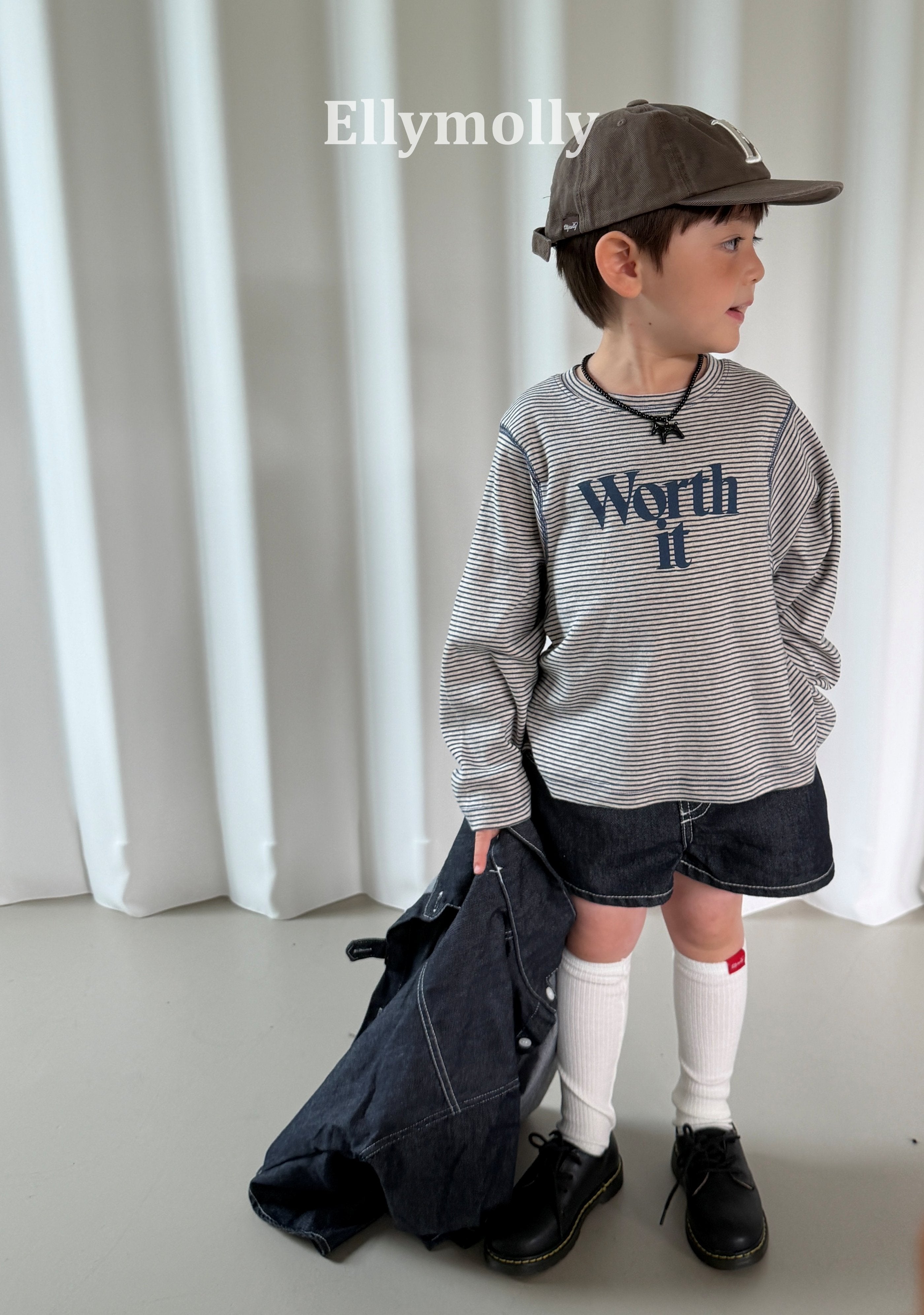 Elly Molly Worth It Chain Tee