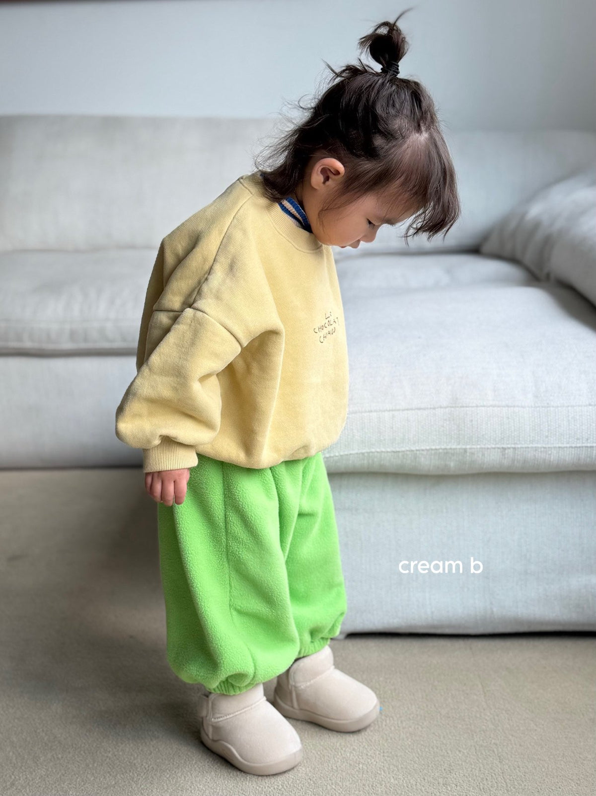 Creambbang Chocolat Brushed Sweatshirt
