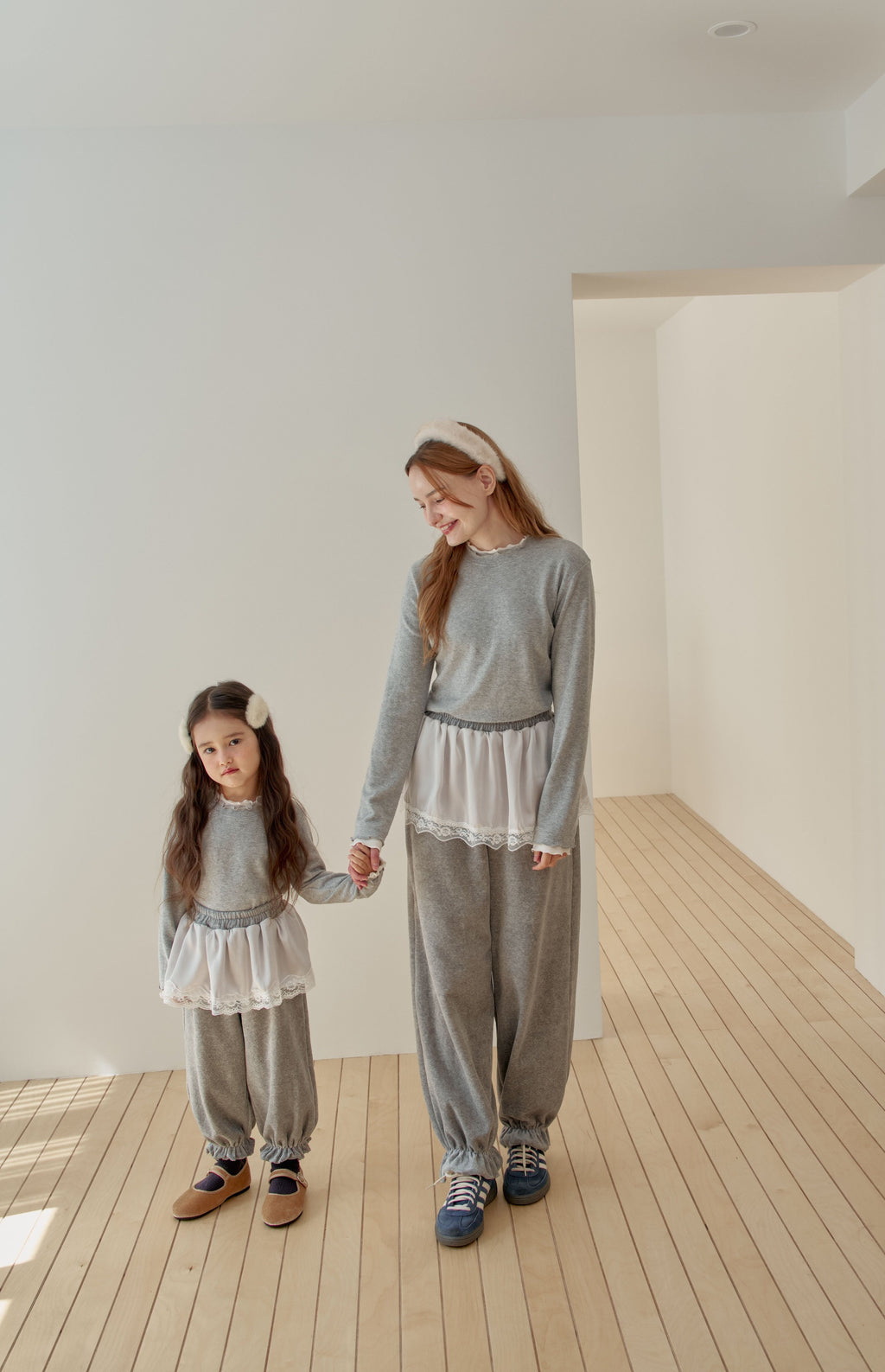 momoann Satin Jogger Pants