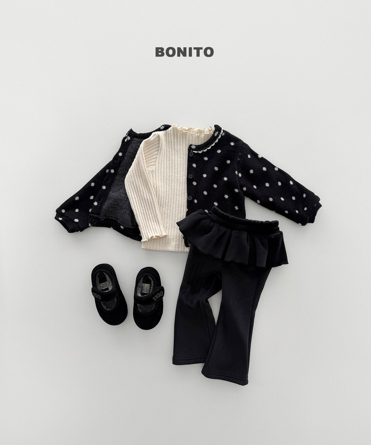 bonito ベロア フリルブーツカットパンツ