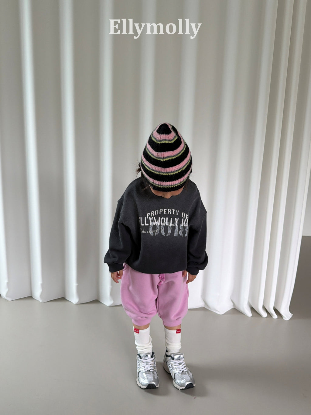 Elly Molly Vintage Washed Sweatshirt