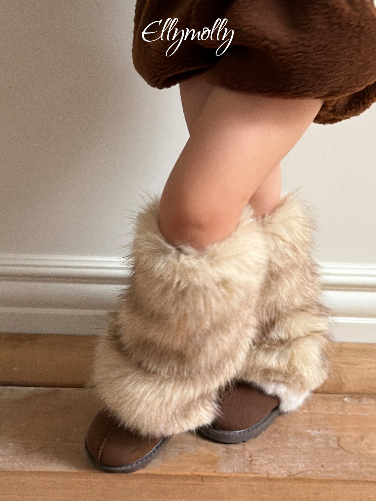 Elly Molly Coco Fur Warmer