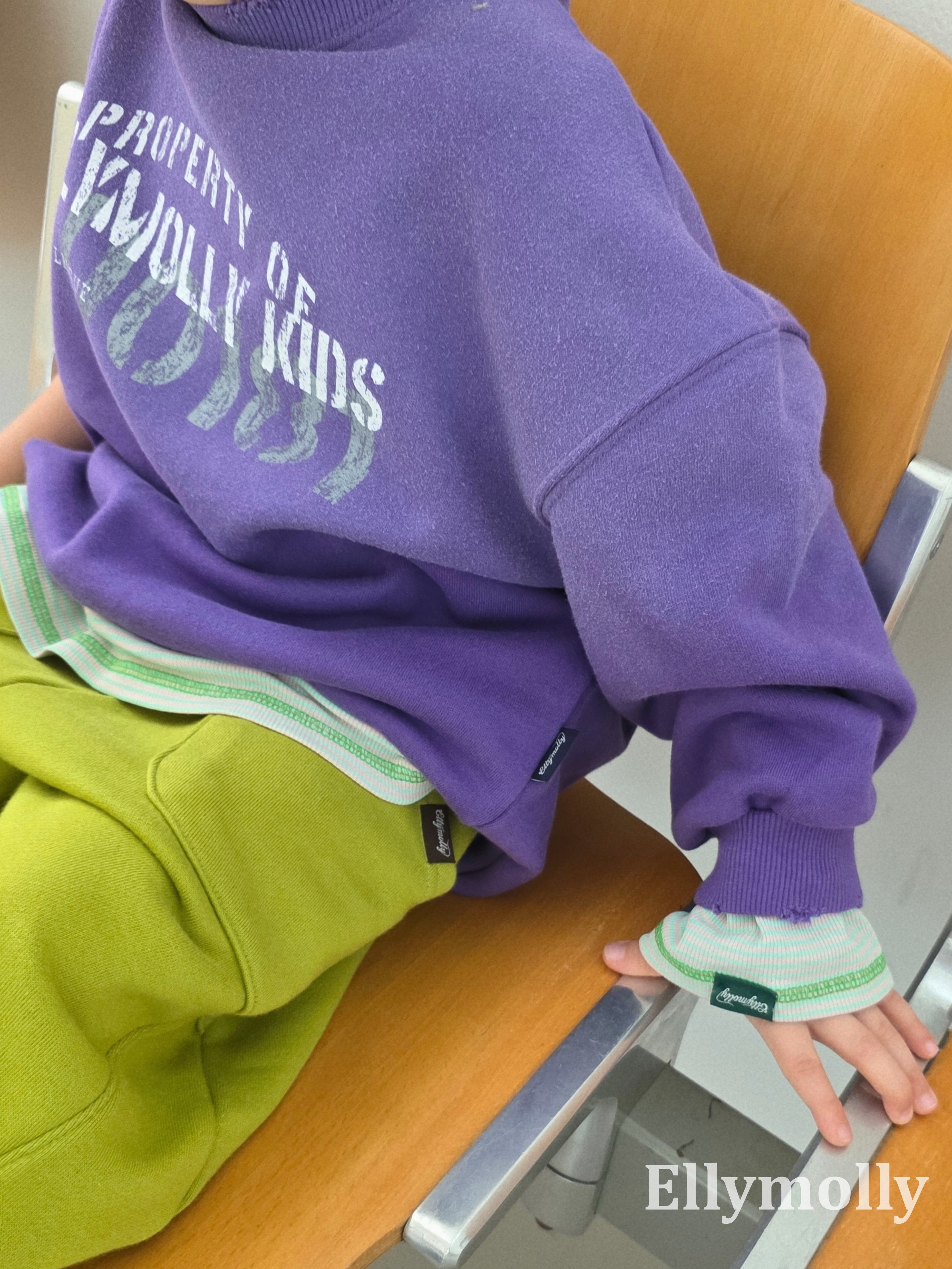Elly Molly Vintage Washed Sweatshirt