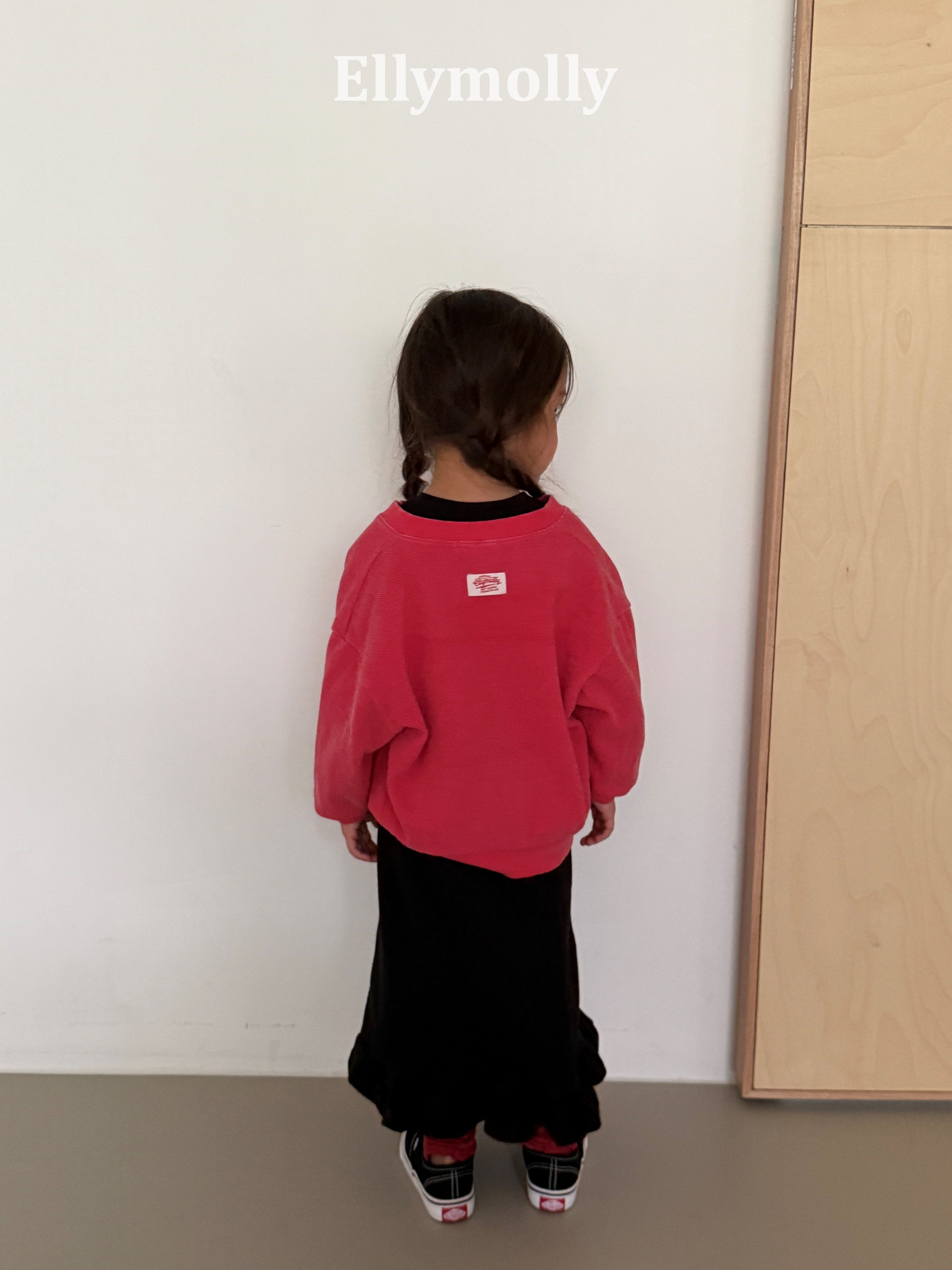 Elly Molly Slit Opening Sweatshirt