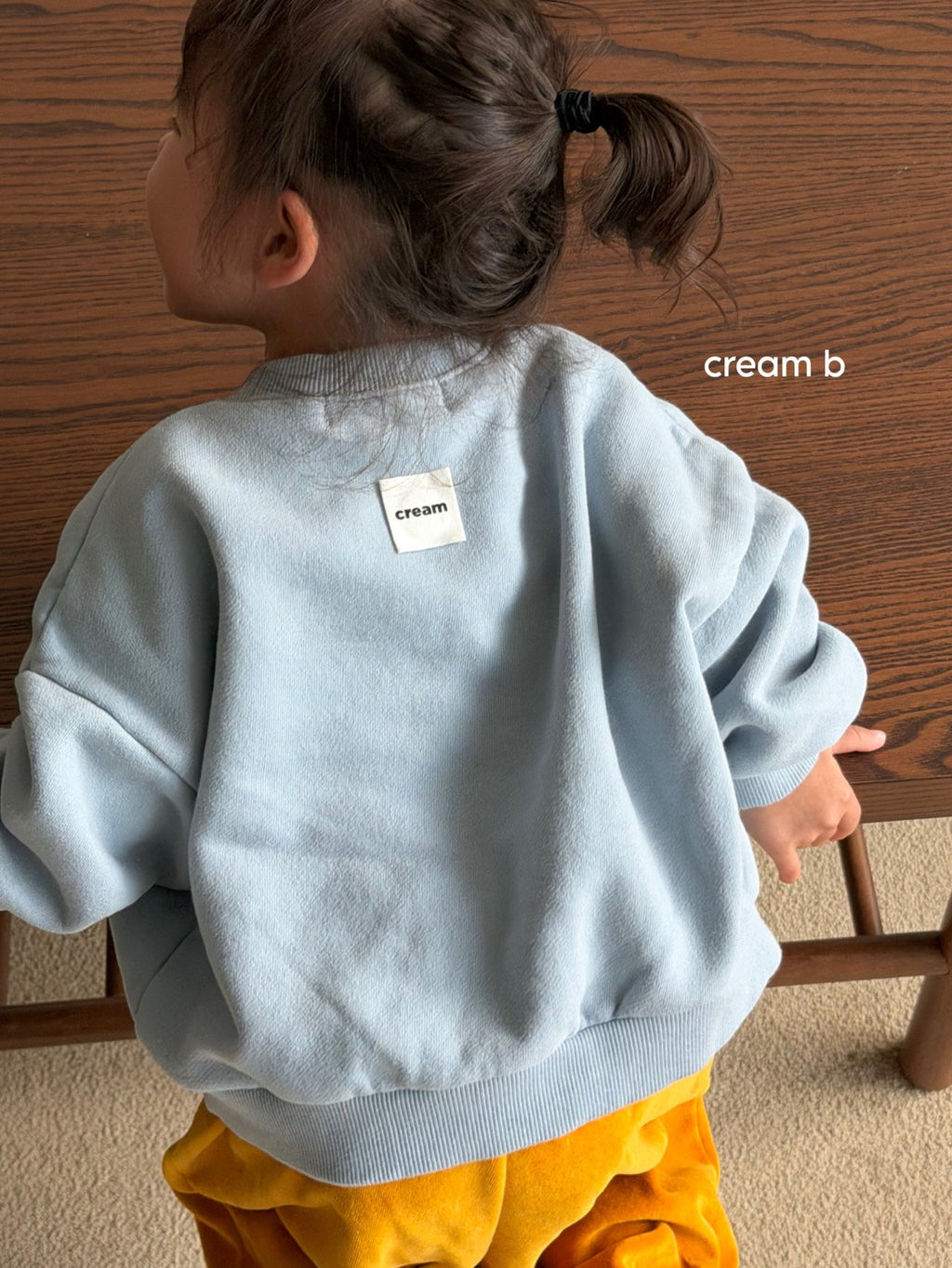 Creambbang Chocolat Brushed Sweatshirt