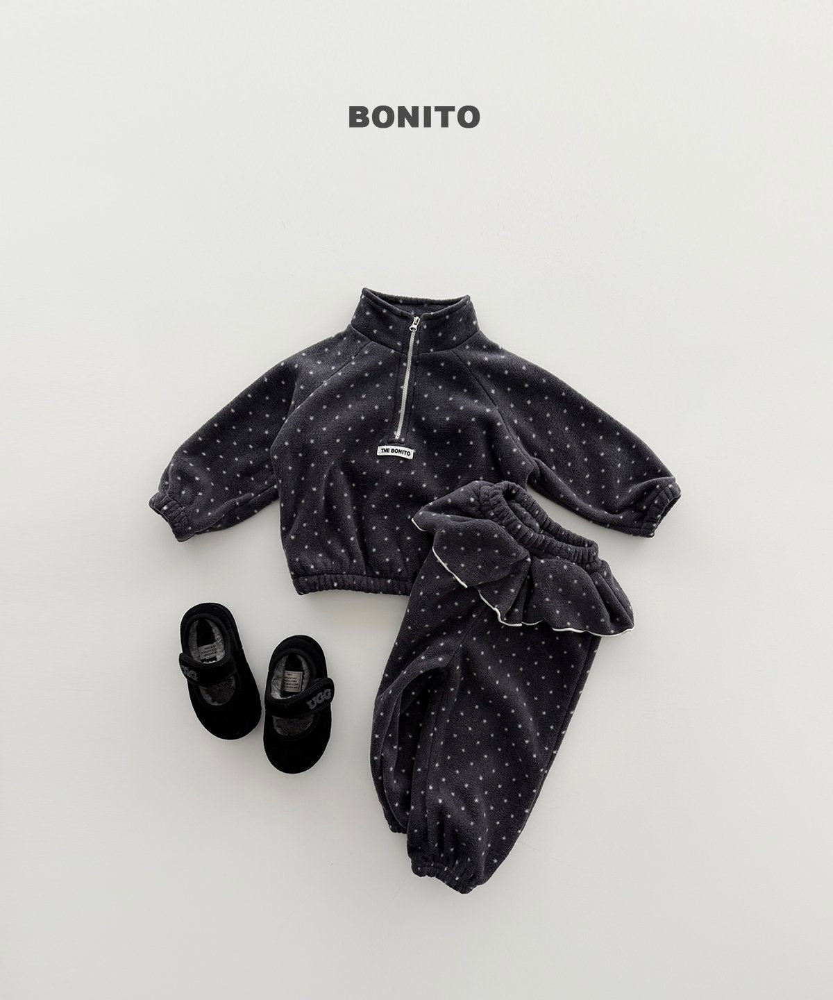bonito ドットフリル ハーフジップセット