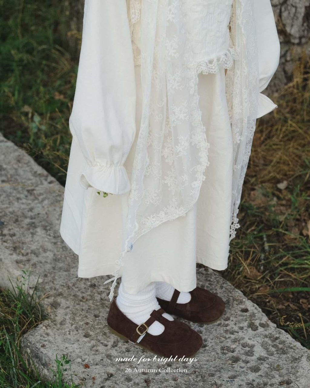 anggo Eyelet Lace Muffler