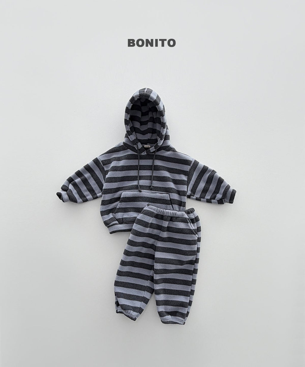 bonito テンガン フリースパーカー