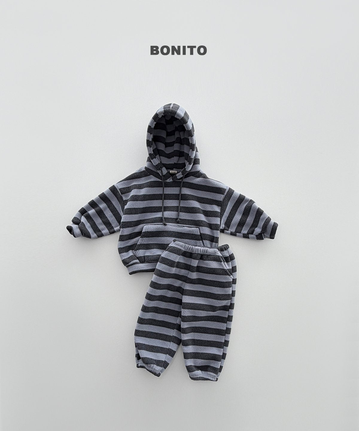bonito テンガン フリースパーカー