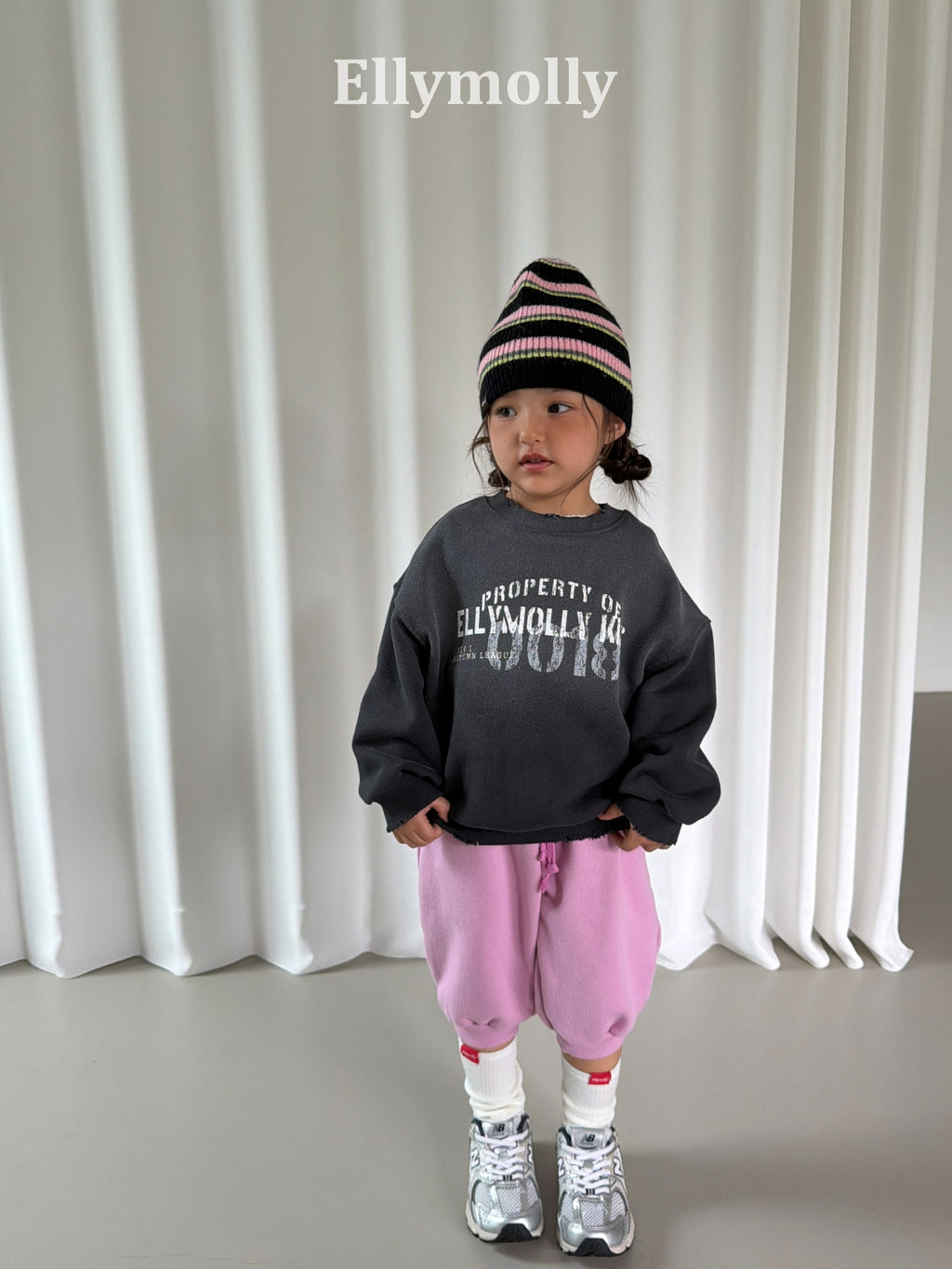 Elly Molly Vintage Washed Sweatshirt