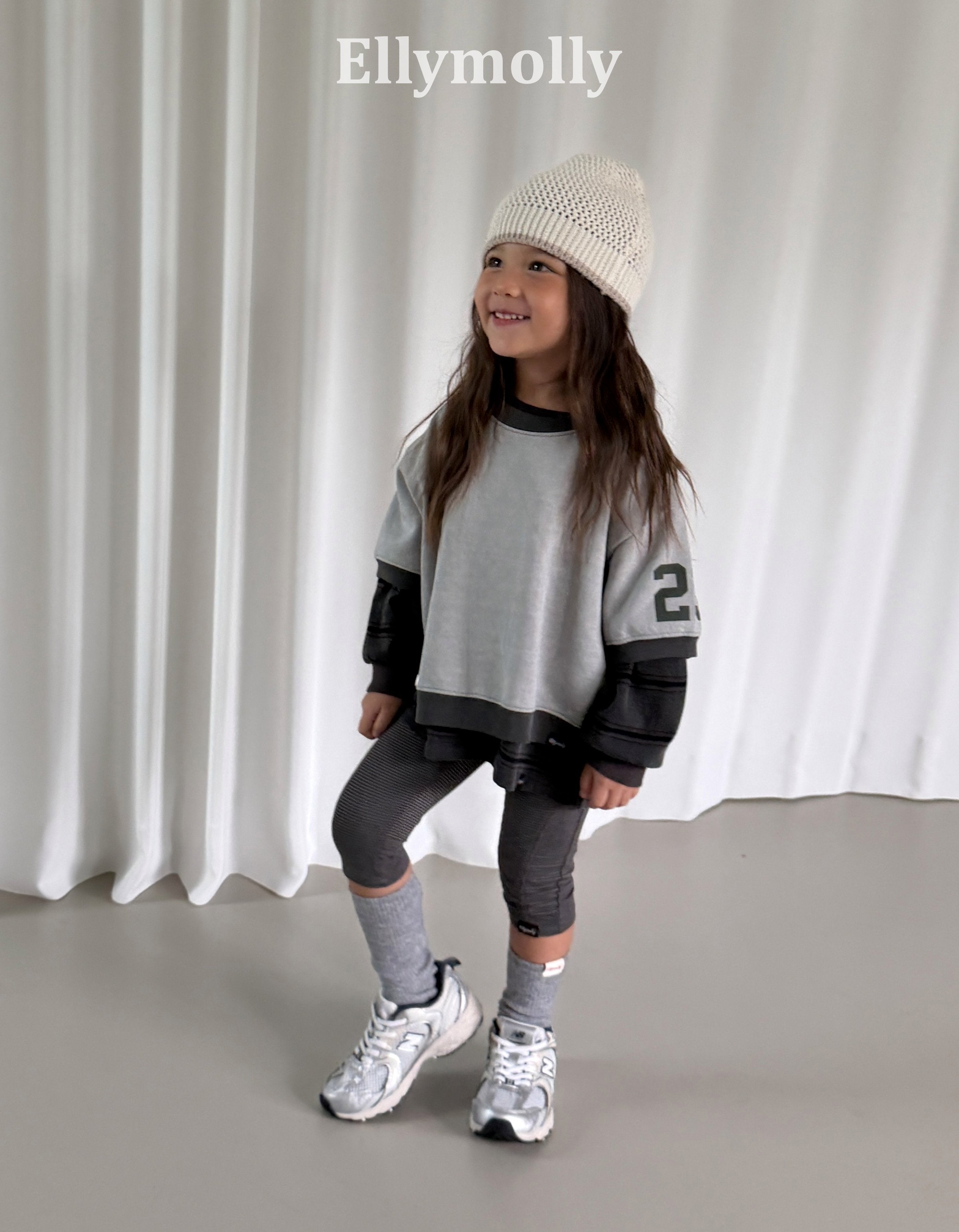 Elly Molly Dusty Mood Tee