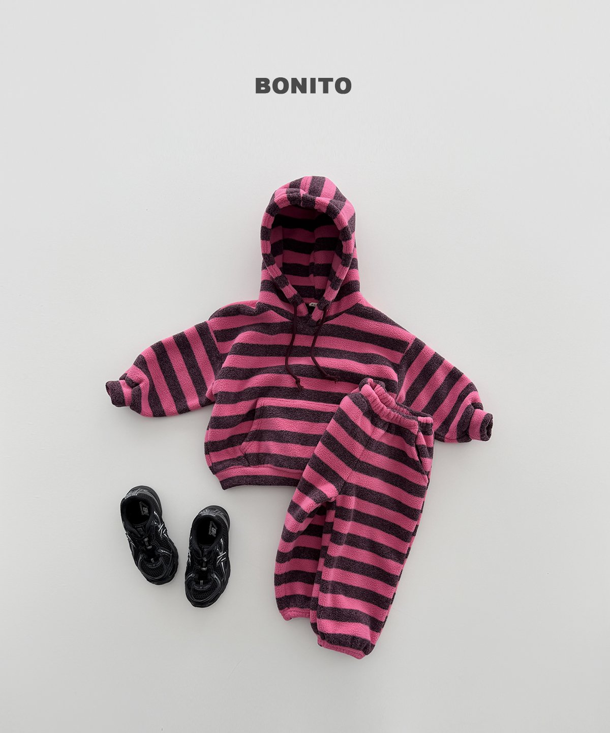 bonito ボールドボーダー フリースジョガーパンツ