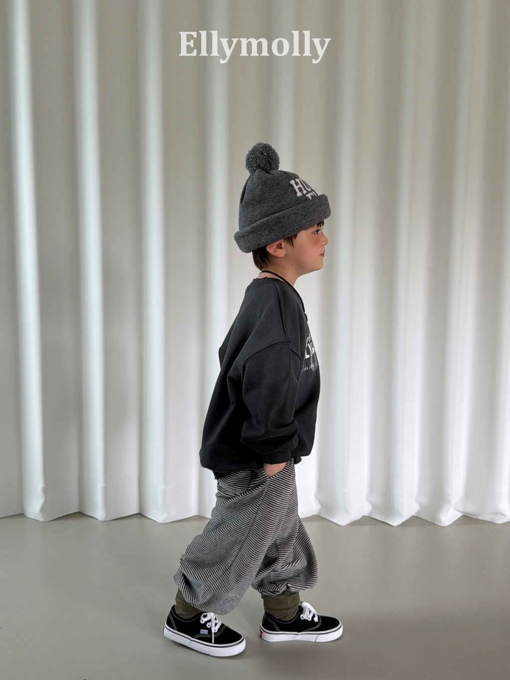 Elly Molly Vintage Washed Sweatshirt