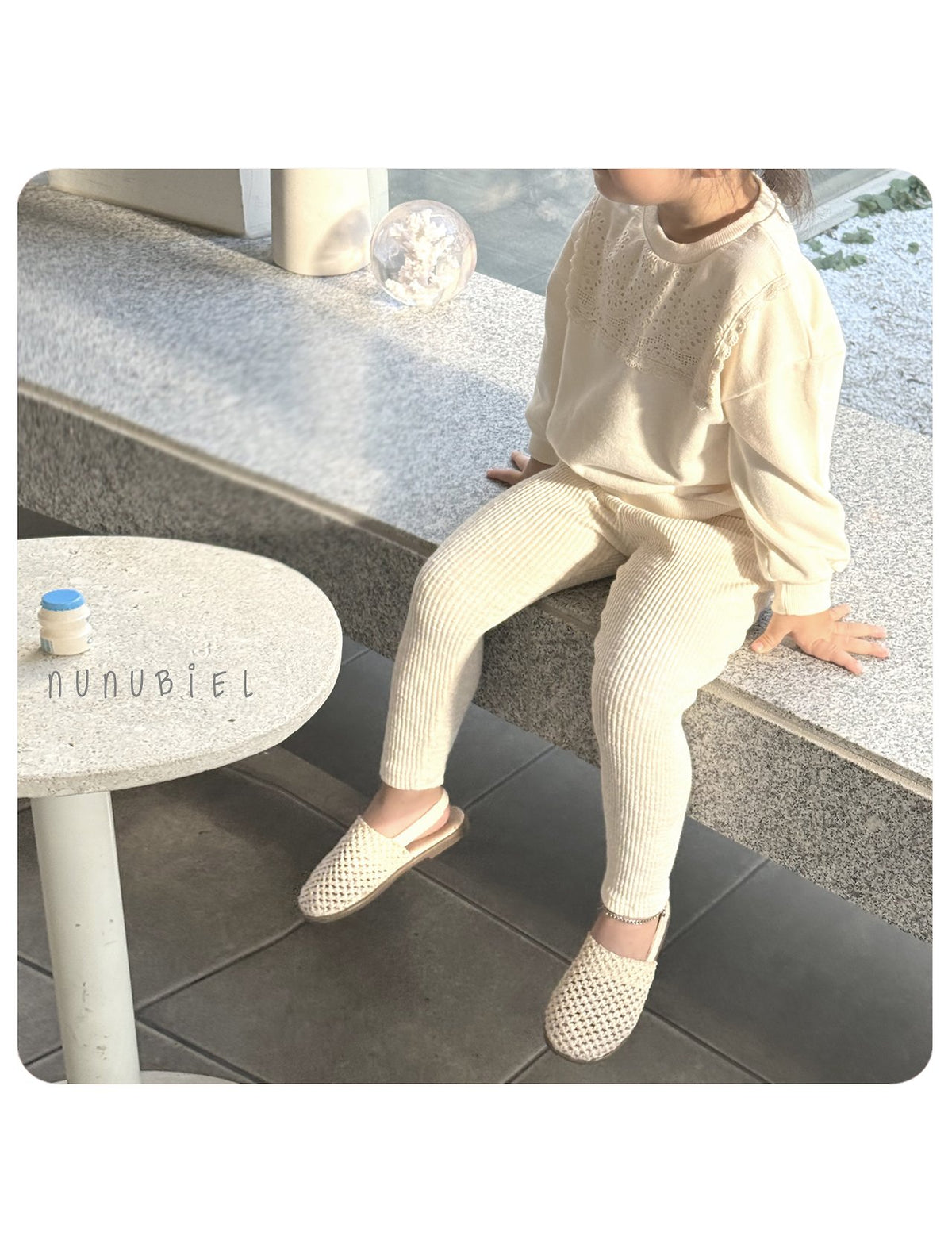 Nunu Biel Lace Sweatshirt 13