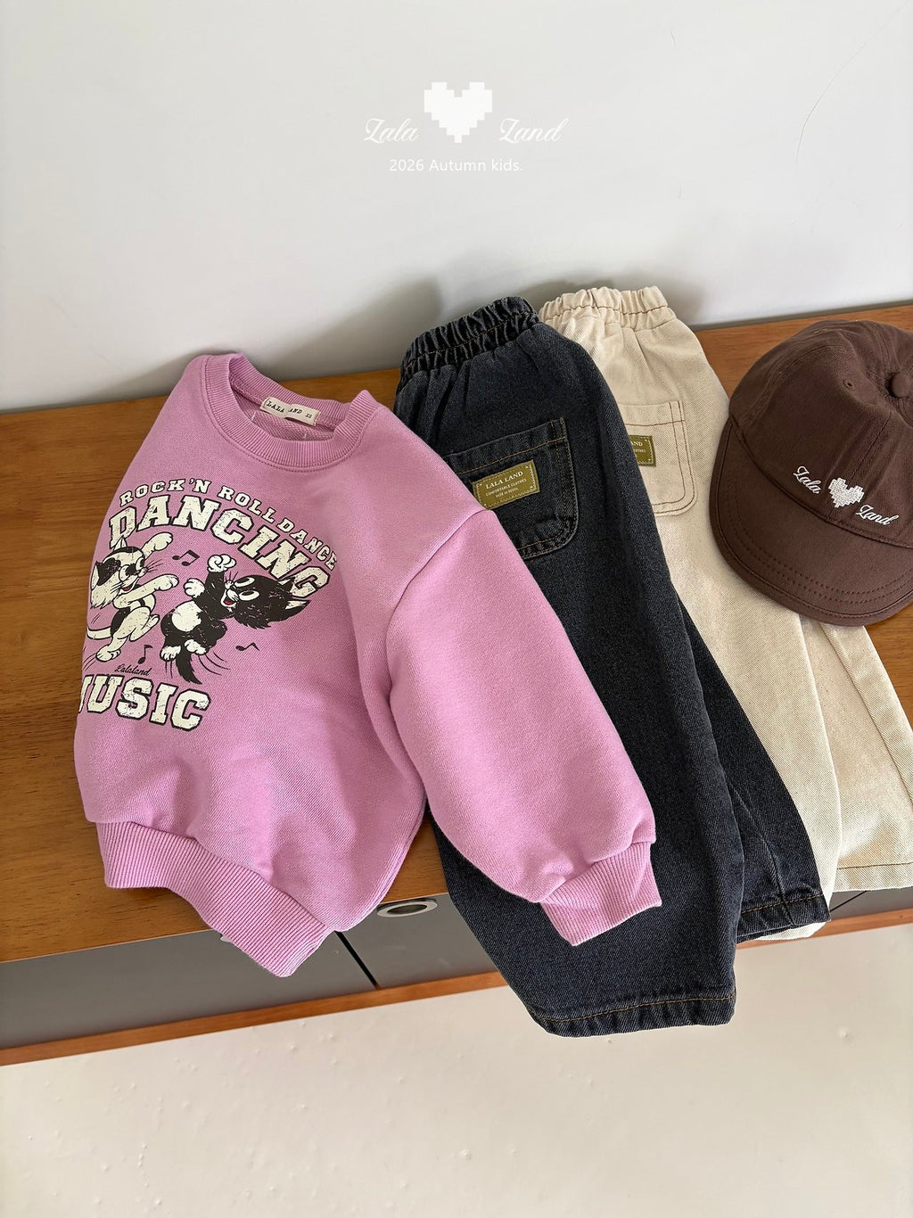 Lalaland Dancing Cat Sweatshirt