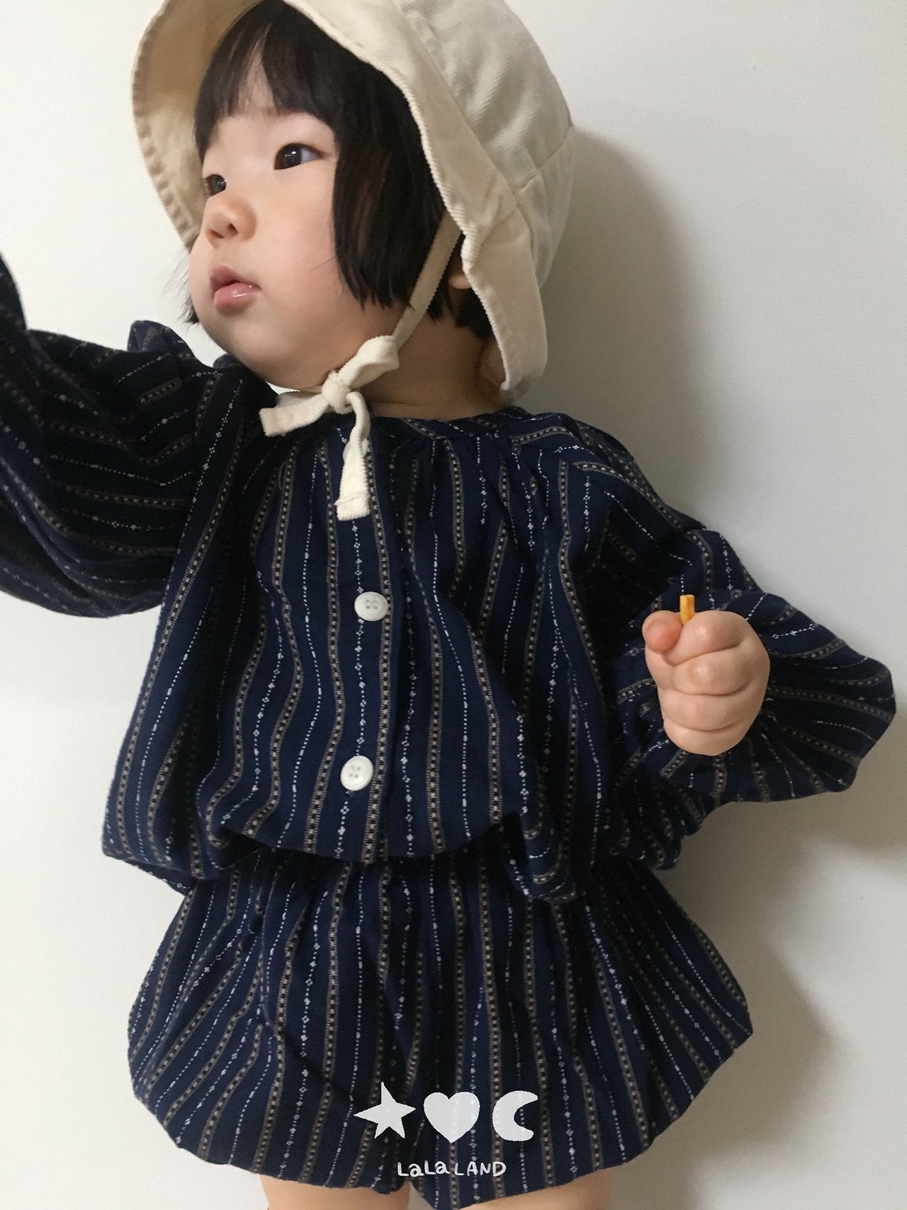 Lalaland Butter Bucket Hat