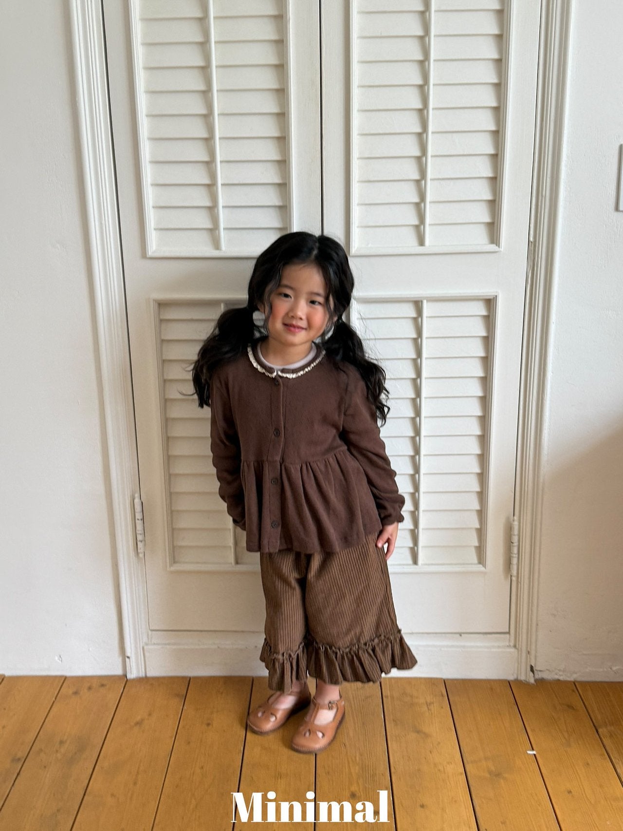 Minimal Lace Frill Cardigan