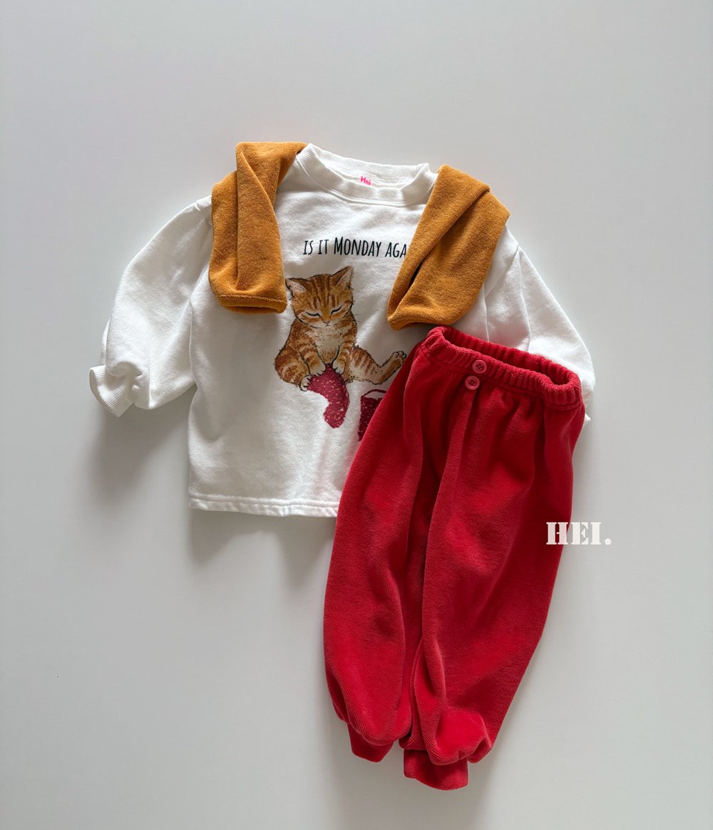 Hei Meow Long Tee