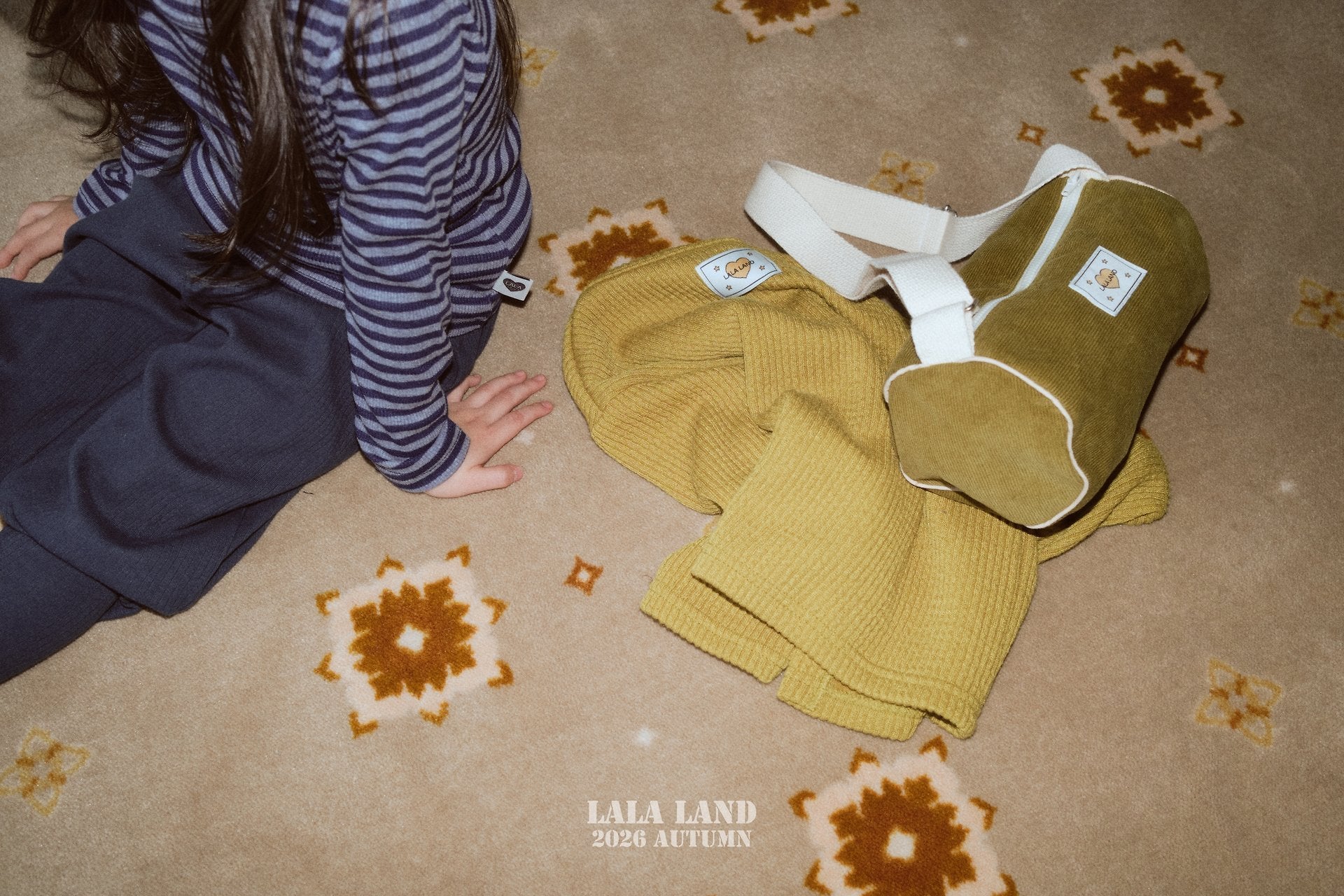 Lalaland Corduroy Crossbag
