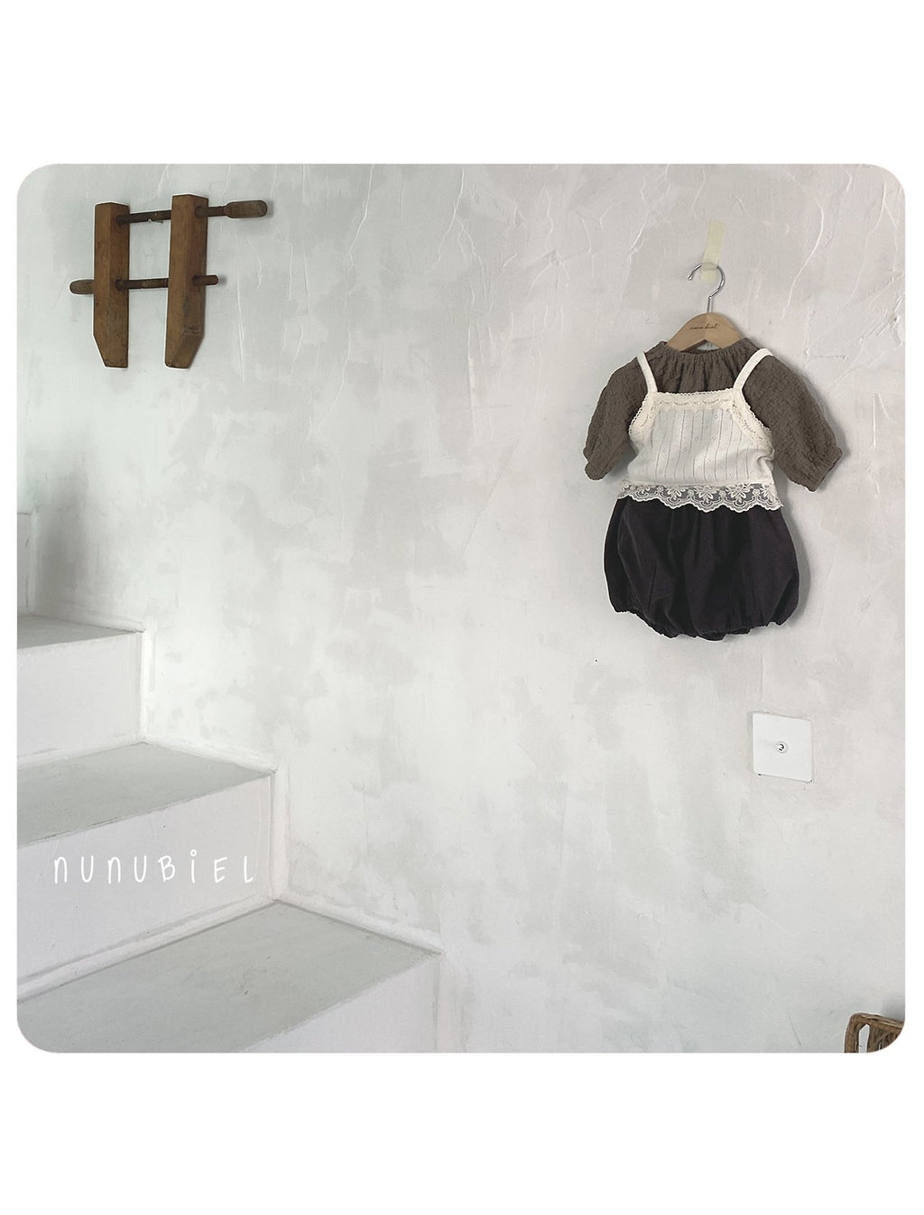 Nunu Biel Bebe Crack Blouse 8