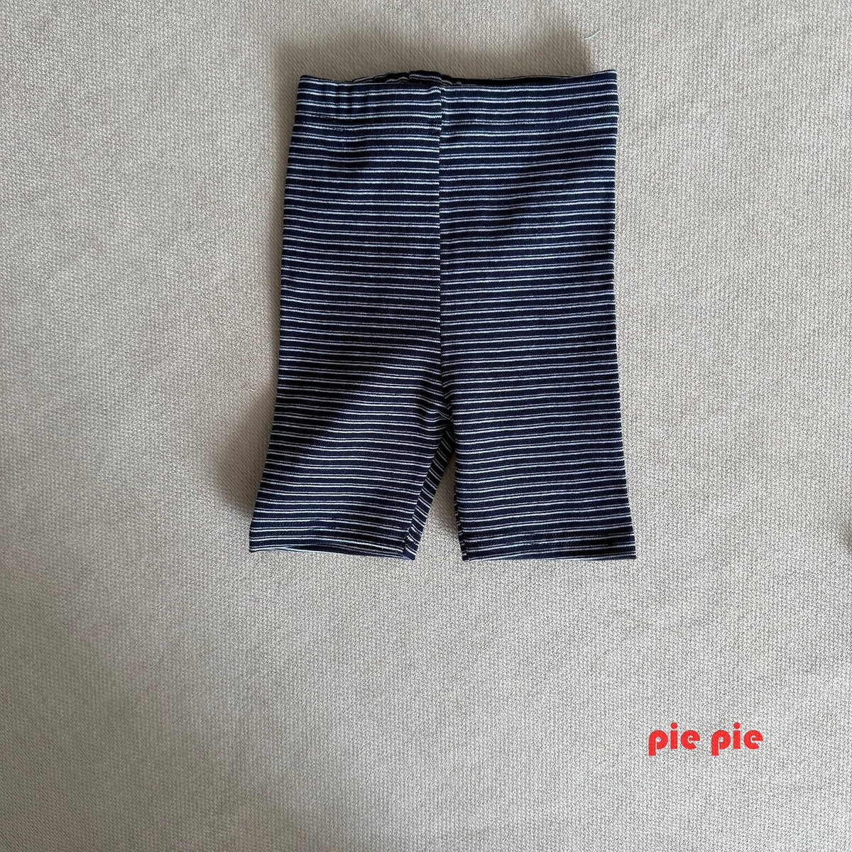 pie Strawberry Milk Leggings