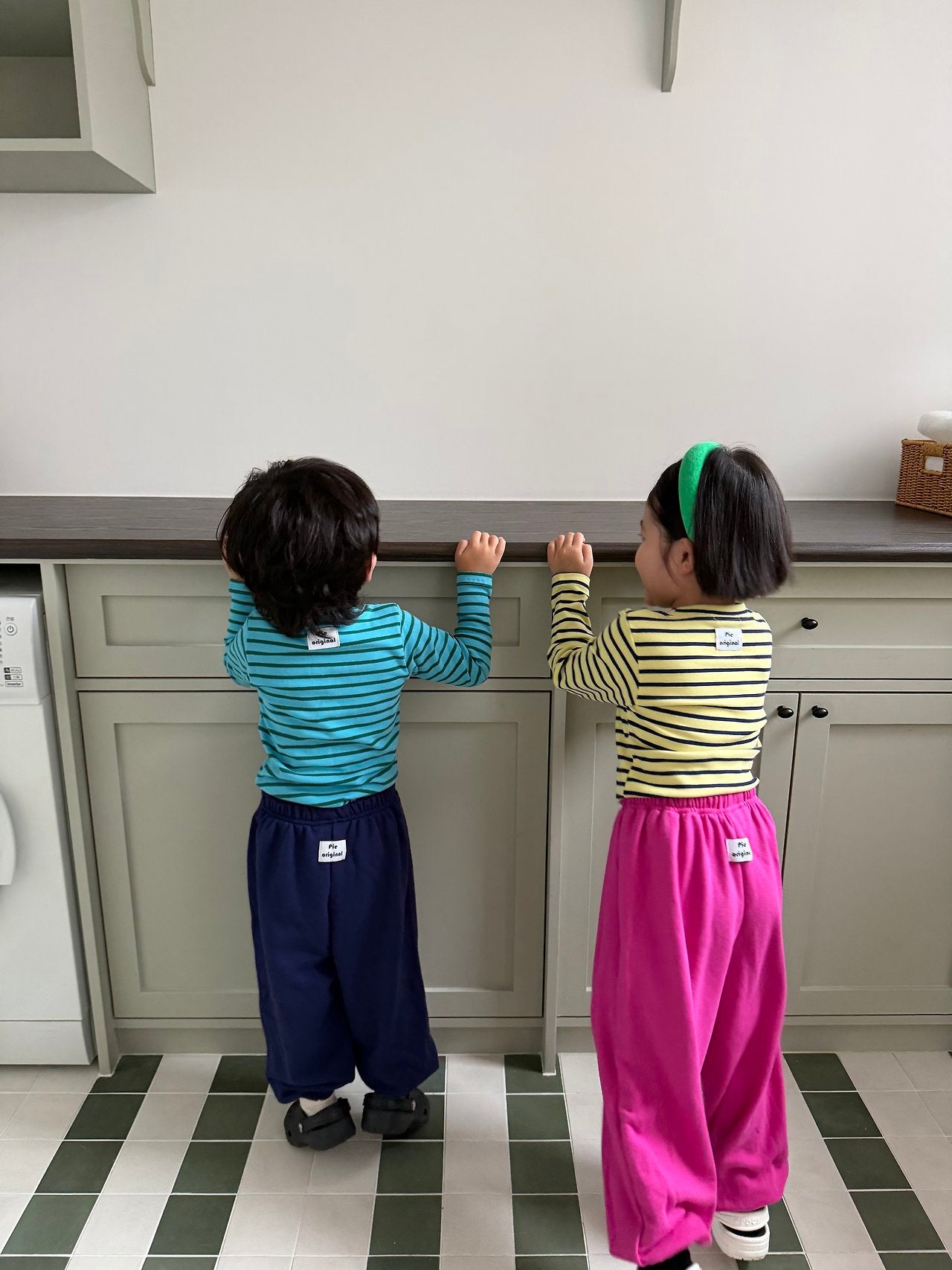 pie Fruits Jogger Pants