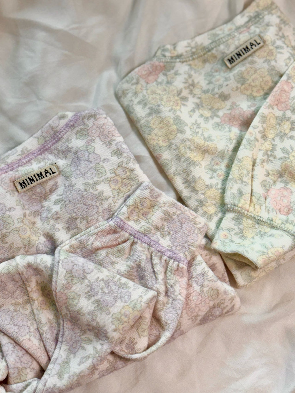 Minimal Flower Soft Tee
