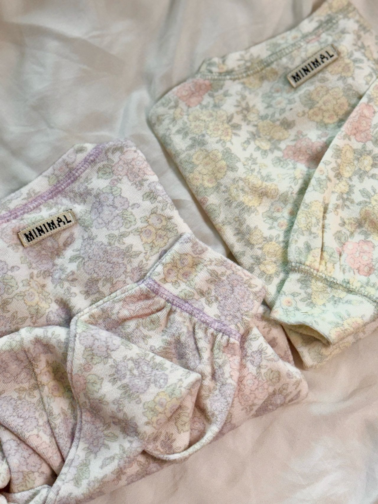 Minimal Flower Soft Tee