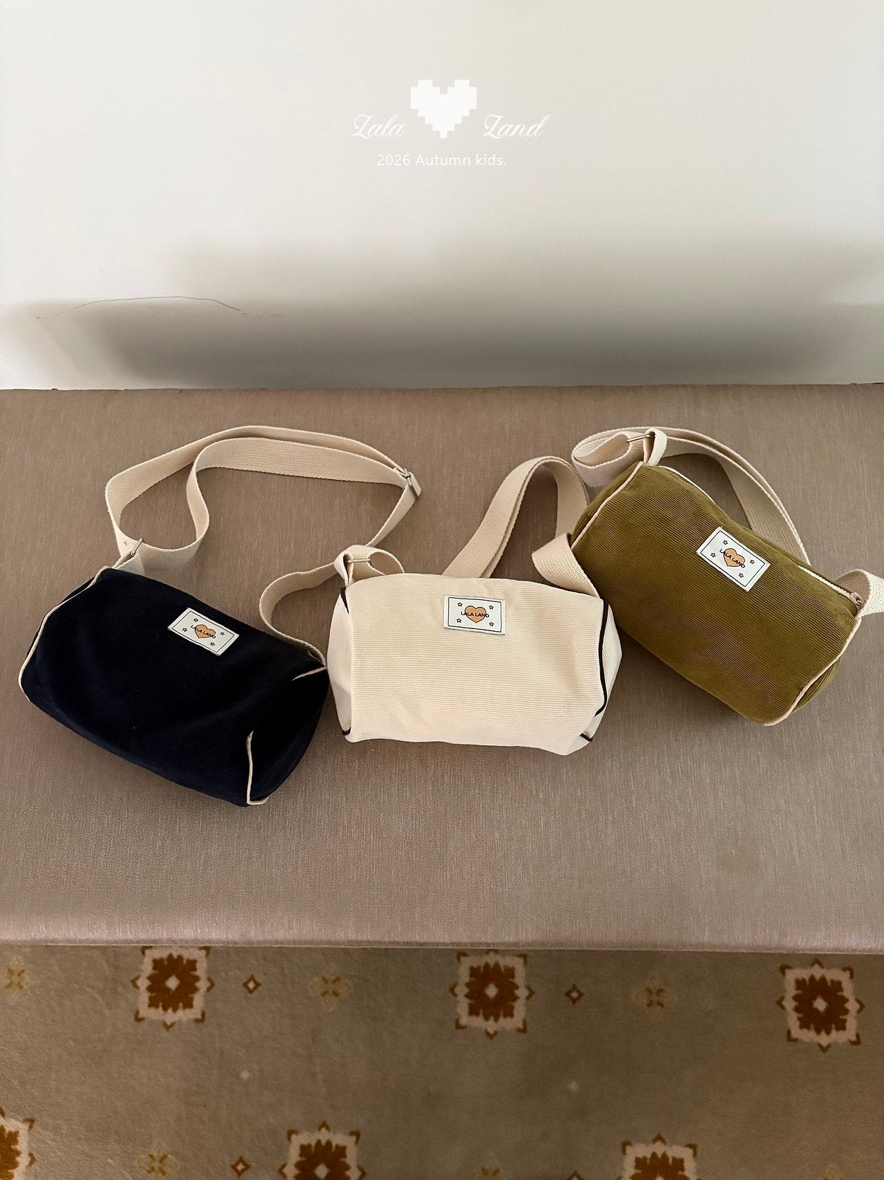 Lalaland Corduroy Crossbag
