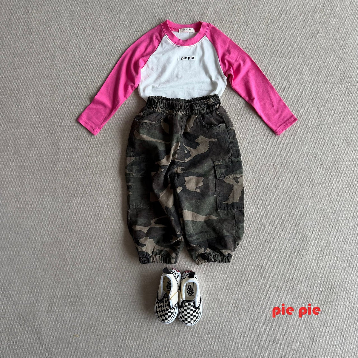 pie Field Day Raglan Tee