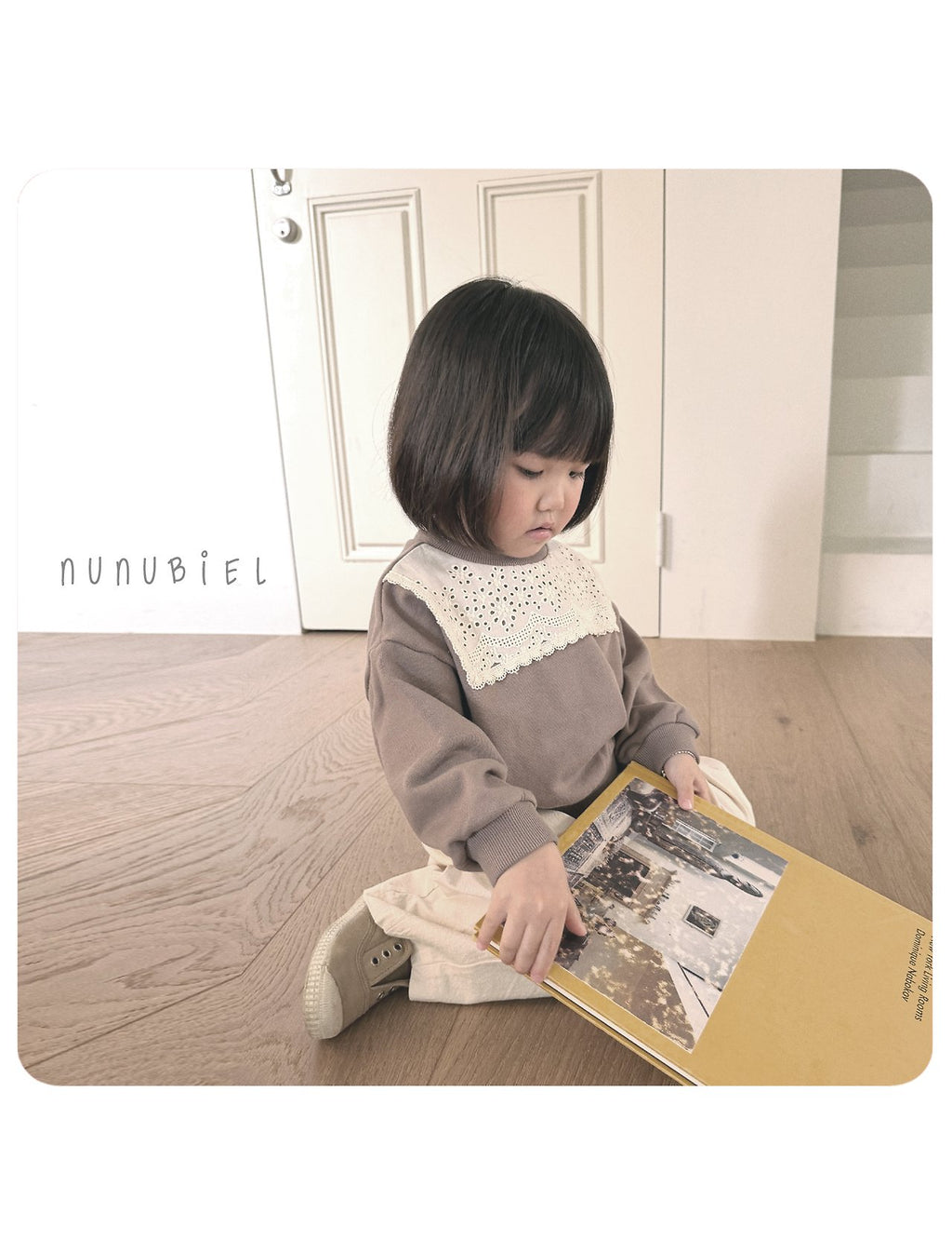 Nunu Biel Lace Sweatshirt 16