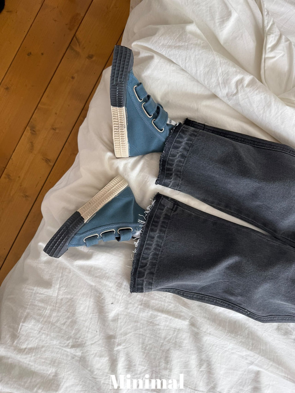 Minimal Chocotin Bootcut Denim