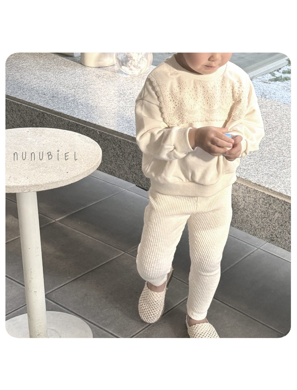 Nunu Biel Lace Sweatshirt 12