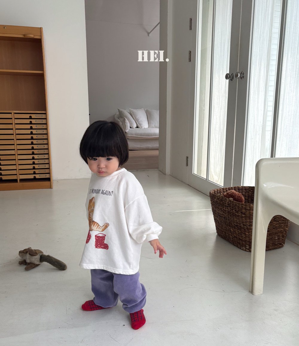Hei Meow Long Tee