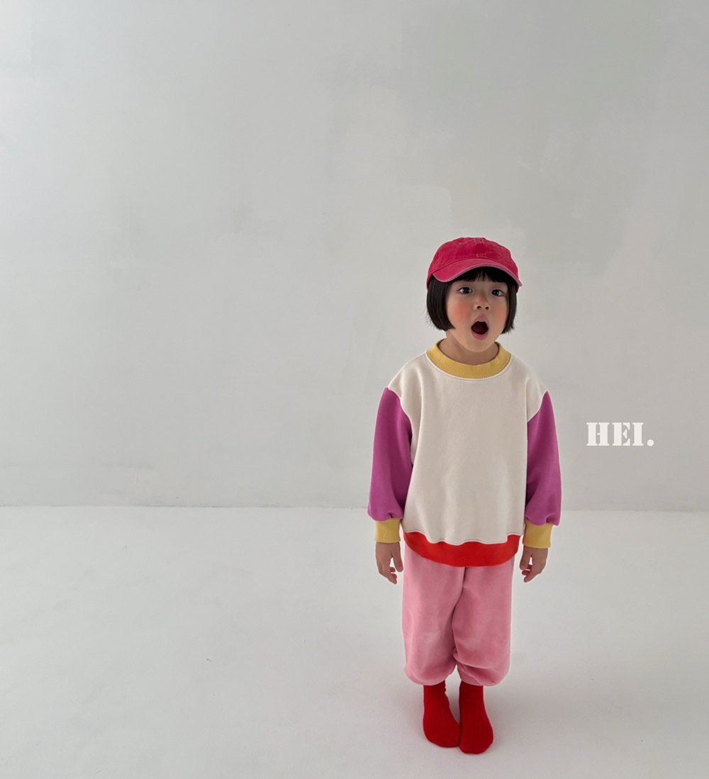 Hei Block Sweatshirt