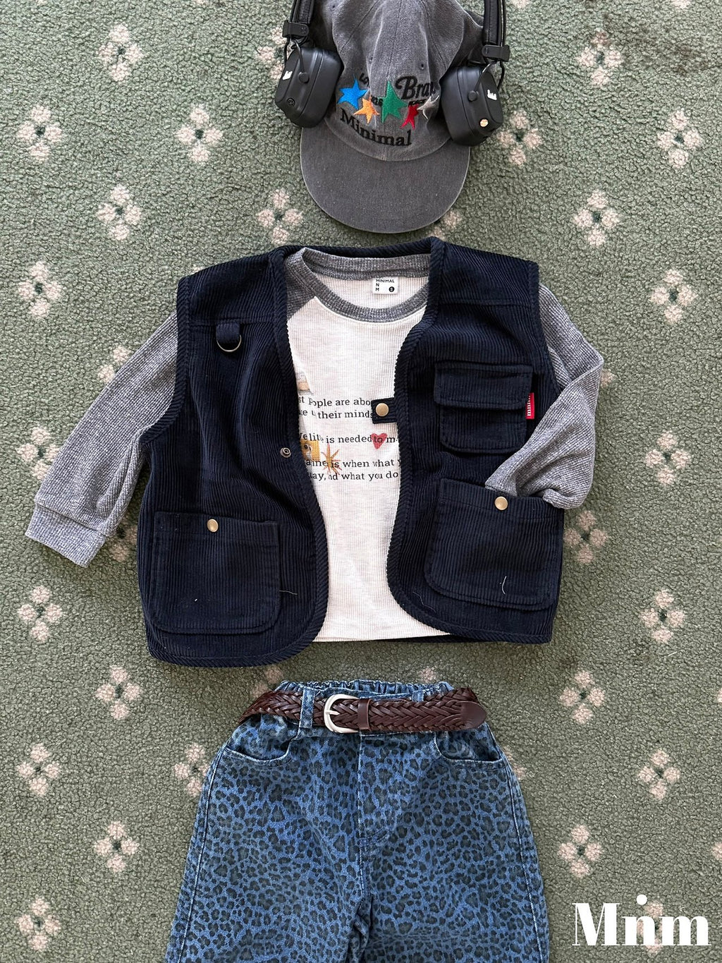 Minimal Multi Pocket Vest