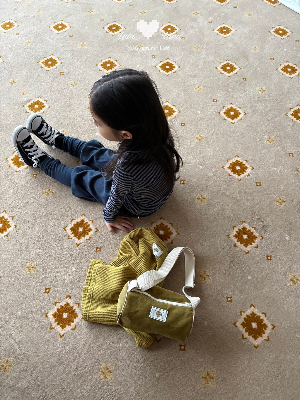 Lalaland Corduroy Crossbag