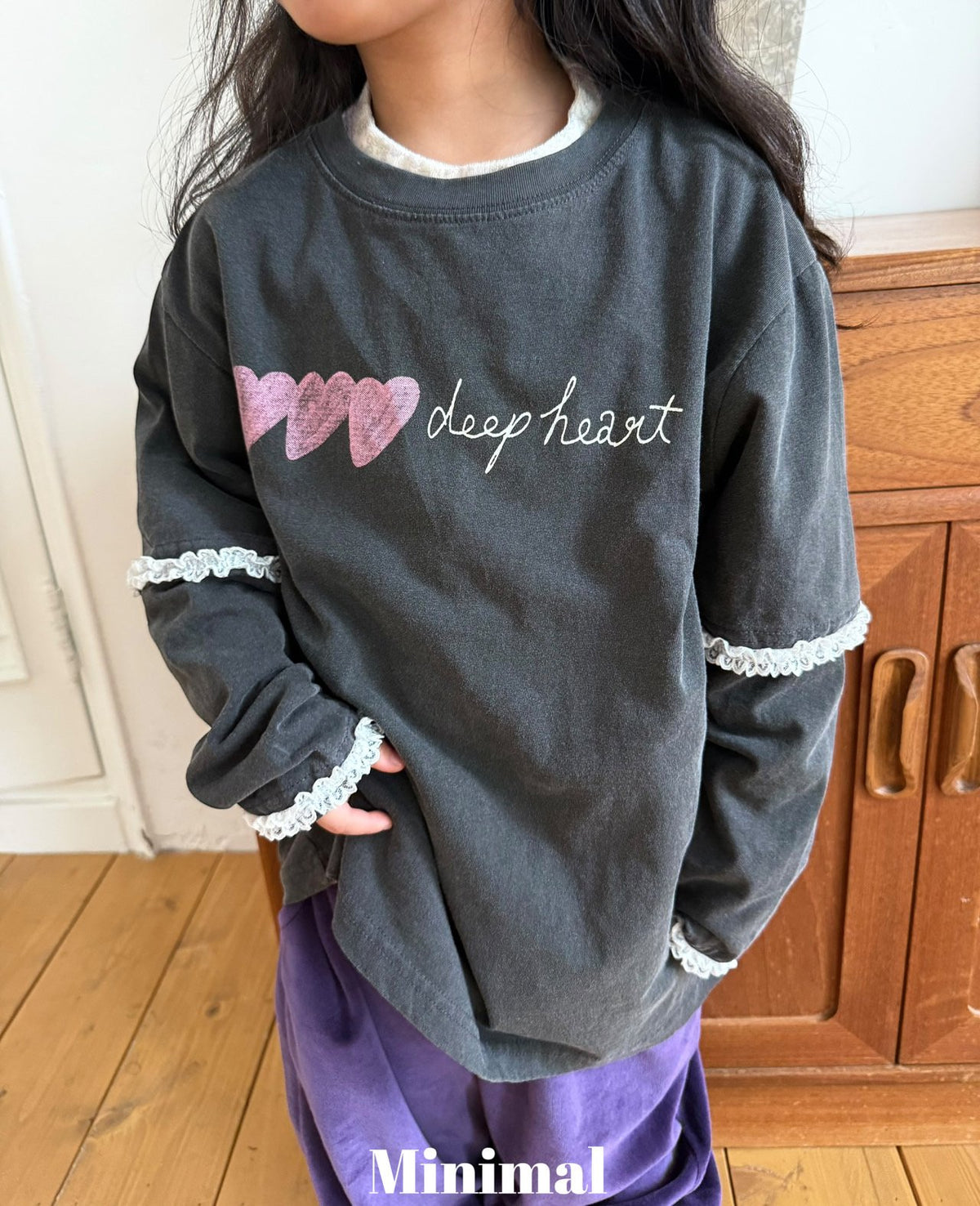 Minimal Deep Heart Lace Tee